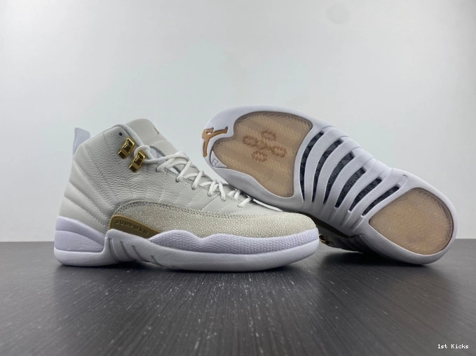 1st Kicks Jordan OVO Retro 873864-102 12 White 0716